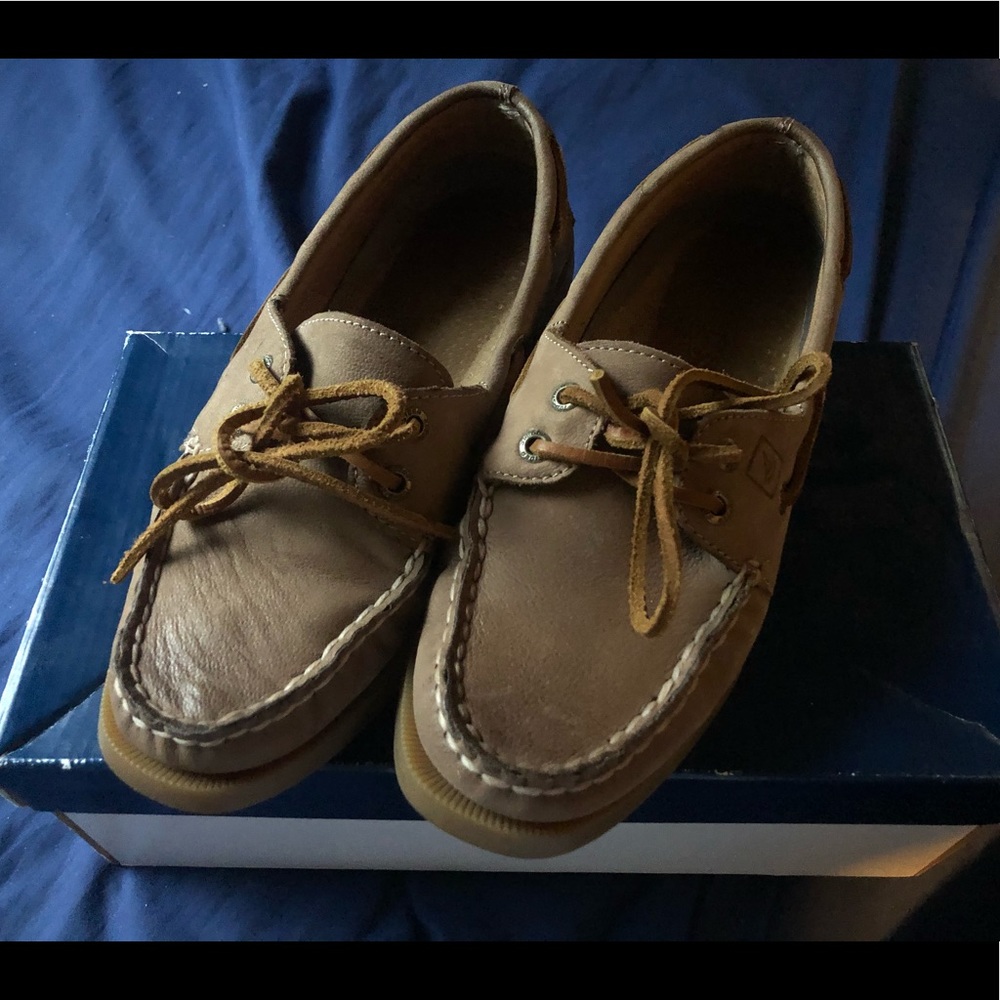 Sperry’s boat shoes